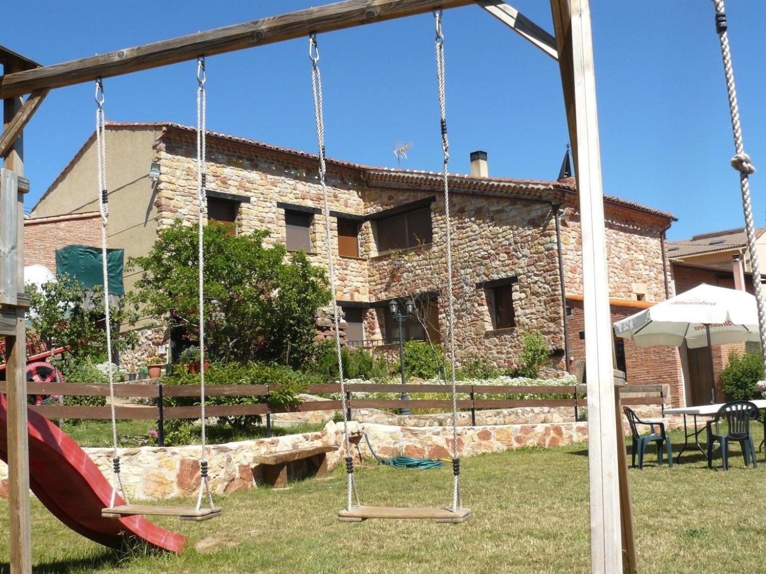 Espeja de San Marcelino La Chimenea De Soria I Y I I 게스트하우스 외부 사진